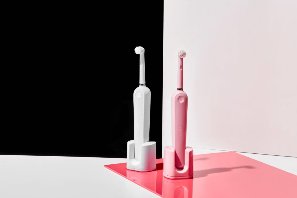 電動歯ブラシで効率化を想起させる画像